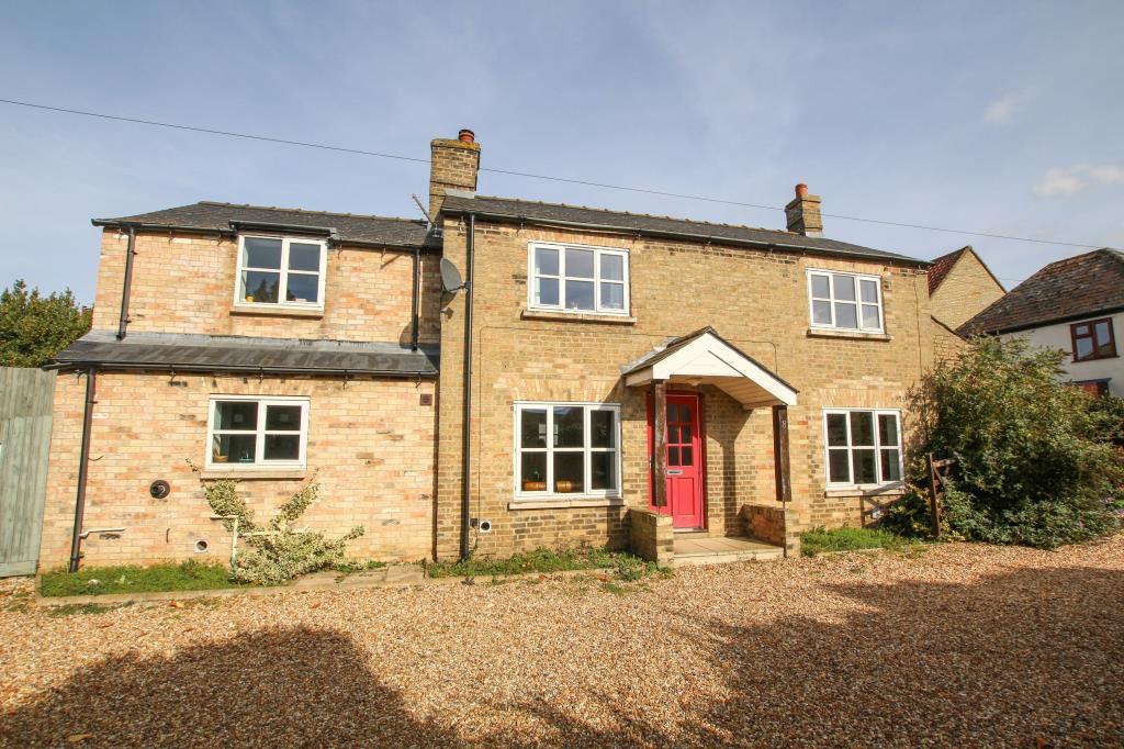 3 Bedroom for sale in Haddenham Cheffins Ely Sales